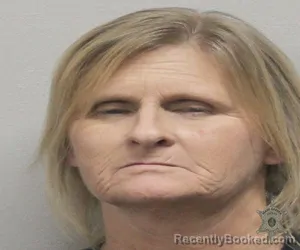 Mugshot of LISA HICKMAN
