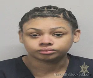 Mugshot of KEYONNA LEWIS