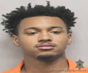 Mugshot of DERMIKUS D ROBINSON booked in Lafayette County, Louisiana on March 20, 2026