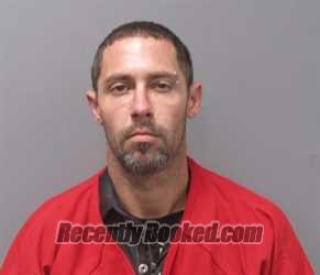 Mugshot of SETH MICHAEL UZEE