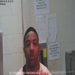 Mugshot of LEDARIUS D HEARD