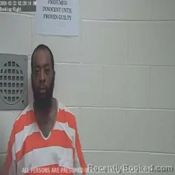 Mugshot of QUANTARIOUS CARROLL