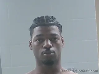 Mugshot of MALIQUE OLIVER