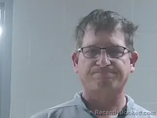 Mugshot of CLIFTON M DAMPEER