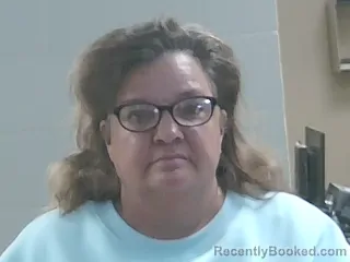 Mugshot of Shannon Lea Mallet booked in Livingston County, Louisiana on August 19, 2026