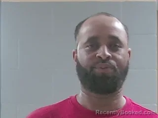 Mugshot of CEDRIC T SEALS