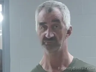 Mugshot of DARREN KELLY