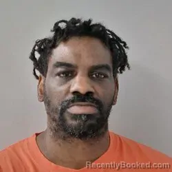 Mugshot of BOBBY R REYNOLDS
