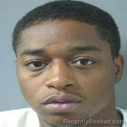 Mugshot of LADARRIUS DEMONTA LEWIS