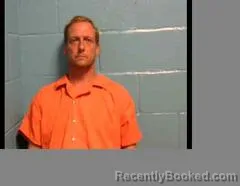 Mugshot of SHAWN M THOMPSON