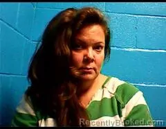 Mugshot of SHELBY R LEE booked in St Mary County, Louisiana on April 3, 2026