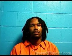 Mugshot of JAQUINCY D MOUTON booked in St Mary County, Louisiana on April 21, 2026