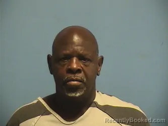Mugshot of DONNOVAN THOMAS booked in St Tammany County, Louisiana on May 13, 2026