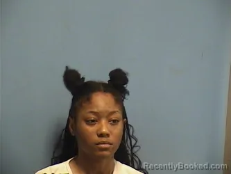 Mugshot of CASHANTI YOUNG booked in St Tammany County, Louisiana on May 21, 2026