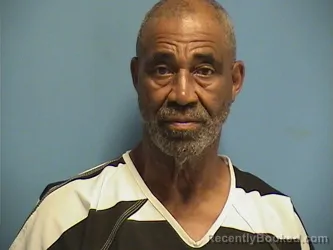 Mugshot of THEARD ROBERTSON booked in St Tammany County, Louisiana on June 4, 2026
