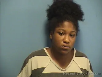Mugshot of ROYNIKA WARNER booked in St Tammany County, Louisiana on July 2, 2026