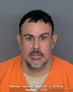 Mugshot of TRAVIS C UMFREY