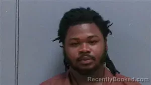 Mugshot of QUINTEZ DAMONTRAE MOORE