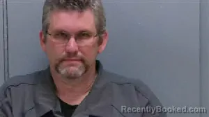 Mugshot of STEVEN CHRISTOPHER HAYES booked in Darlington County, South Carolina on April 30, 2026