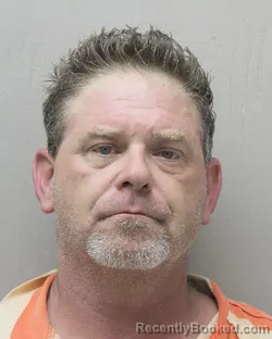 Mugshot of JONATHAN DEAN LOVETT