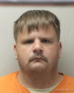 Mugshot of DUSTON JOSEPH SIMON