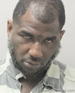 Mugshot of DONTRELL DERRELL ROBERTSON booked in Vermilion County, Louisiana on June 22, 2026