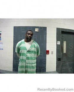 Mugshot of DERRAVIAN GARNER