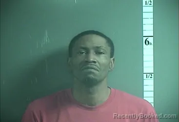 Mugshot of MAURICE A PETTWAY
