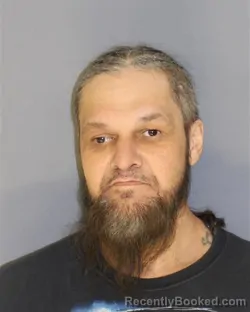 Mugshot of ORLANDO QUINONES