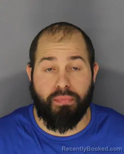 Mugshot of LUIS A VALLE