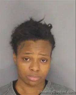 Mugshot of MONIQUE SMITH