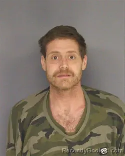 Mugshot of JOSEPH URIARTE