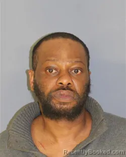 Mugshot of SCOTT E ROBERTS booked in Essex County, New Jersey on March 9, 2026