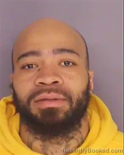 Mugshot of DONOVAN D WHITE booked in Essex County, New Jersey on March 18, 2026