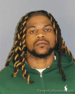 Mugshot of NYRON PETTIFORD booked in Essex County, New Jersey on March 28, 2026