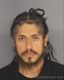 Mugshot of EMMANUEL GALINDEZ booked in Essex County, New Jersey on April 28, 2026