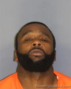 Mugshot of DAMEEN H SCRUGGS booked in Essex County, New Jersey on May 1, 2026
