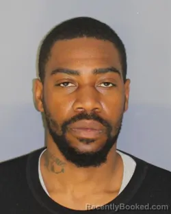 Mugshot of KAHEEM EVANS booked in Essex County, New Jersey on May 4, 2026