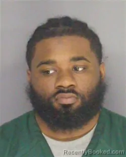 Mugshot of TAQUAN ANDREWS SPENCER booked in Essex County, New Jersey on May 4, 2026