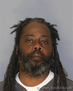 Mugshot of JAMARD R MURPHY booked in Essex County, New Jersey on May 4, 2026