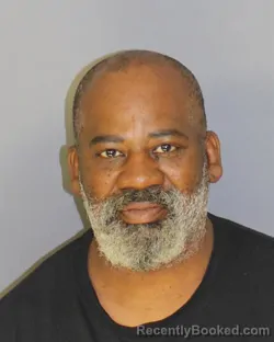 Mugshot of ANTHONY T SNOWDEN booked in Essex County, New Jersey on May 5, 2026