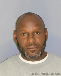Mugshot of MILTON M LEE booked in Essex County, New Jersey on May 9, 2026