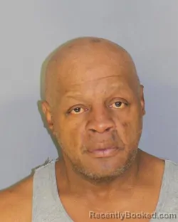 Mugshot of ANTWAN L ROBINSON booked in Essex County, New Jersey on May 12, 2026
