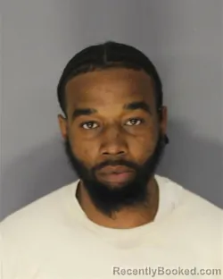 Mugshot of ALJAQUAN MANN booked in Essex County, New Jersey on May 13, 2026