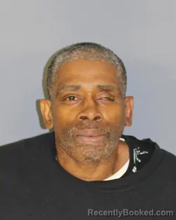 Mugshot of EARL E HOLLOWAY booked in Essex County, New Jersey on May 18, 2026
