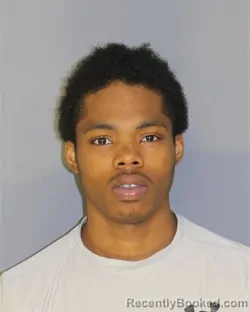 Mugshot of DEKWAN T HOLMES booked in Essex County, New Jersey on June 25, 2026