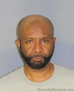 Mugshot of MAURICE D DAVIDSON booked in Essex County, New Jersey on June 28, 2026