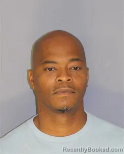 Mugshot of DESHAWN E WIGGINS booked in Essex County, New Jersey on July 8, 2026