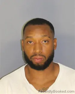 Mugshot of DAVONTAE J THOMAS booked in Essex County, New Jersey on August 2, 2026