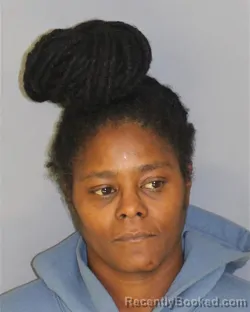 Mugshot of Rasheedah R Langford booked in Essex County, New Jersey on August 26, 2026